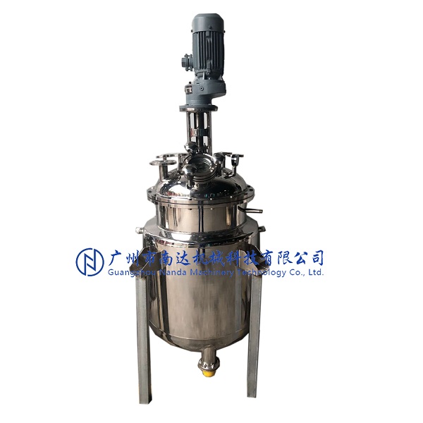 電加熱反應(yīng)釜展示圖3 電加熱反應(yīng)釜展示圖3